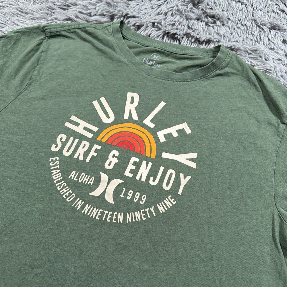 Hurley Shirt Medium Green Surfing Sunset Center Surf Outdoor Pullover Tee Mens